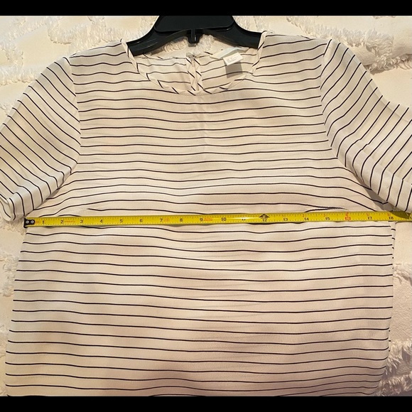 🎉SOLD LOCALLY🎉 H&M black and white stripe - Picture 4 of 5